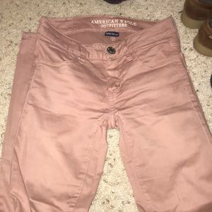dark pink american eagle jeans never worn!
